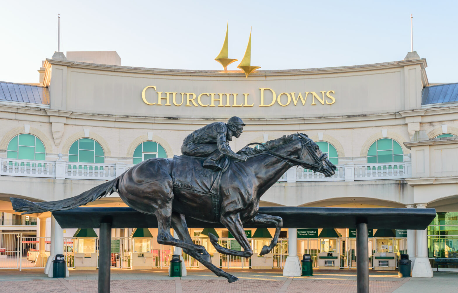 Horse Statue outside Churchill Downs